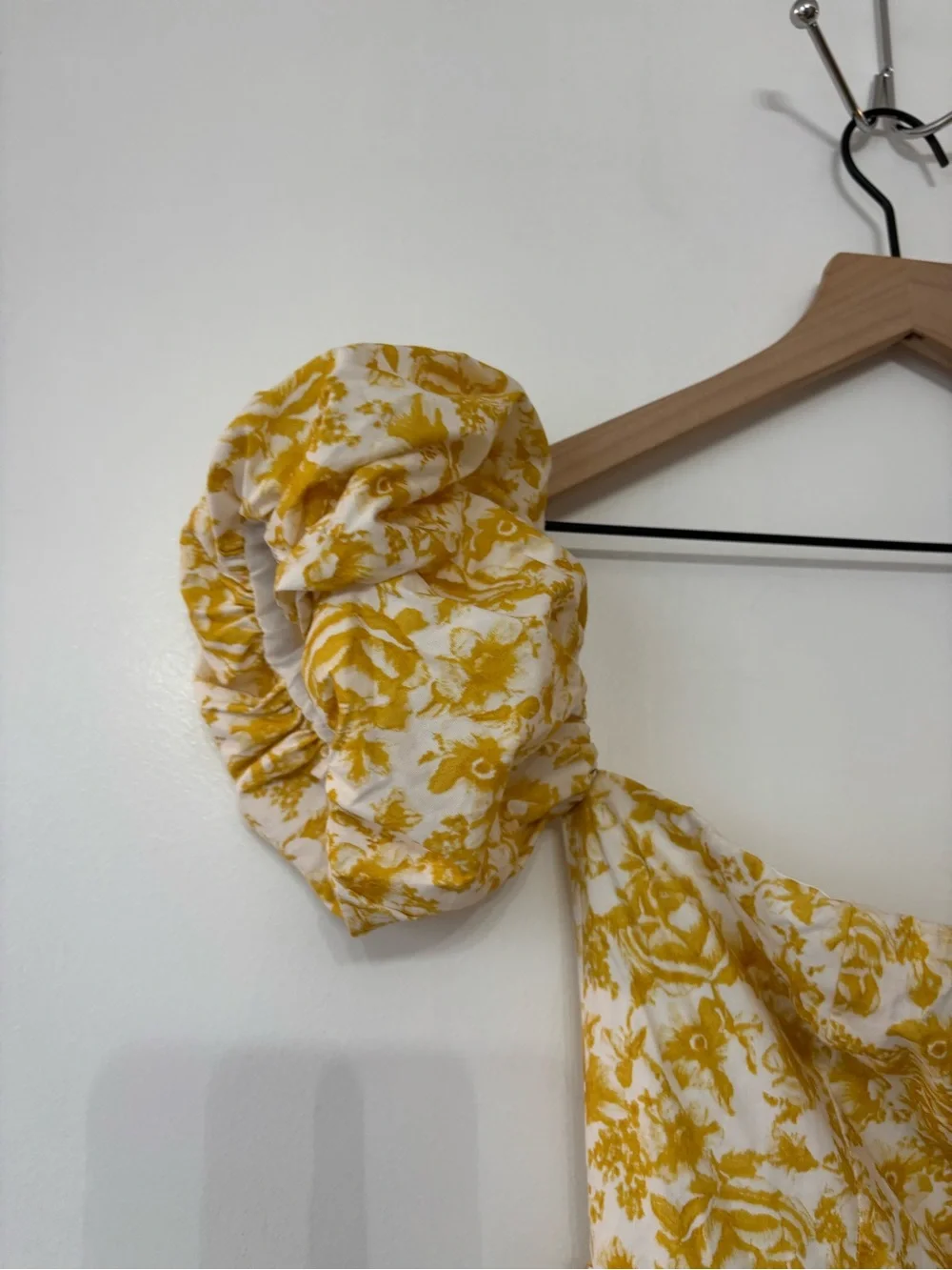 Aqua Women Yellow Floral Off Shoulder Cotton Bubble Sleeves Maxi Dress Size XS
